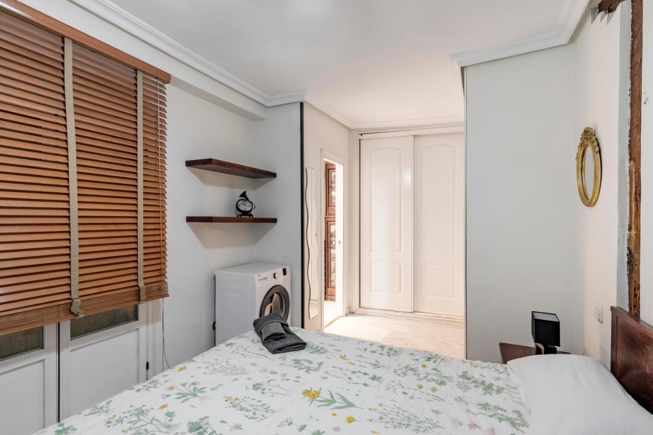 Ferienwohnung Plaza Sant' Ana, Casco Historico Madrid Exterior foto