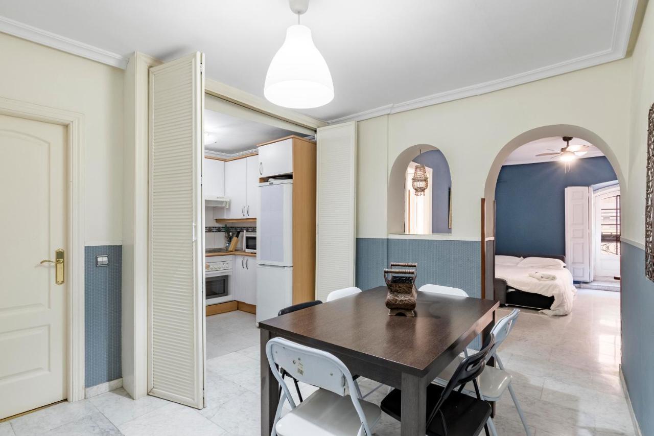 Ferienwohnung Plaza Sant' Ana, Casco Historico Madrid Exterior foto